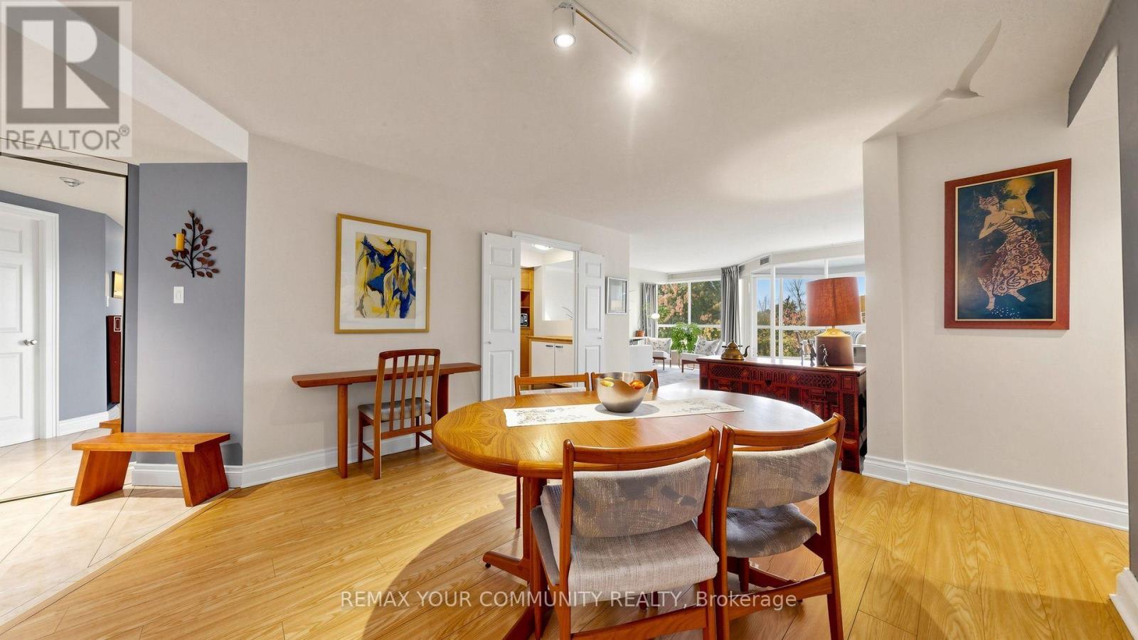 #413 5 WELDRICK ROAD W - 21