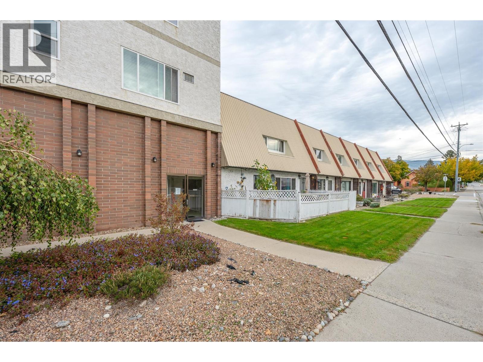 #325 650 MCKINNEY Road - 35