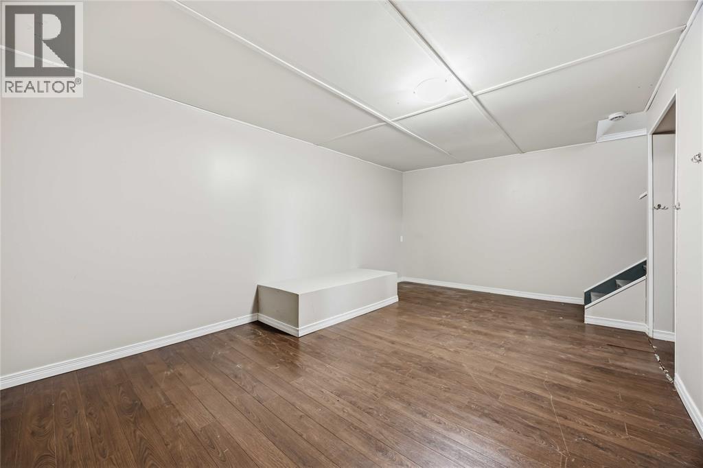 #105 348 CAMERON STREET - 29