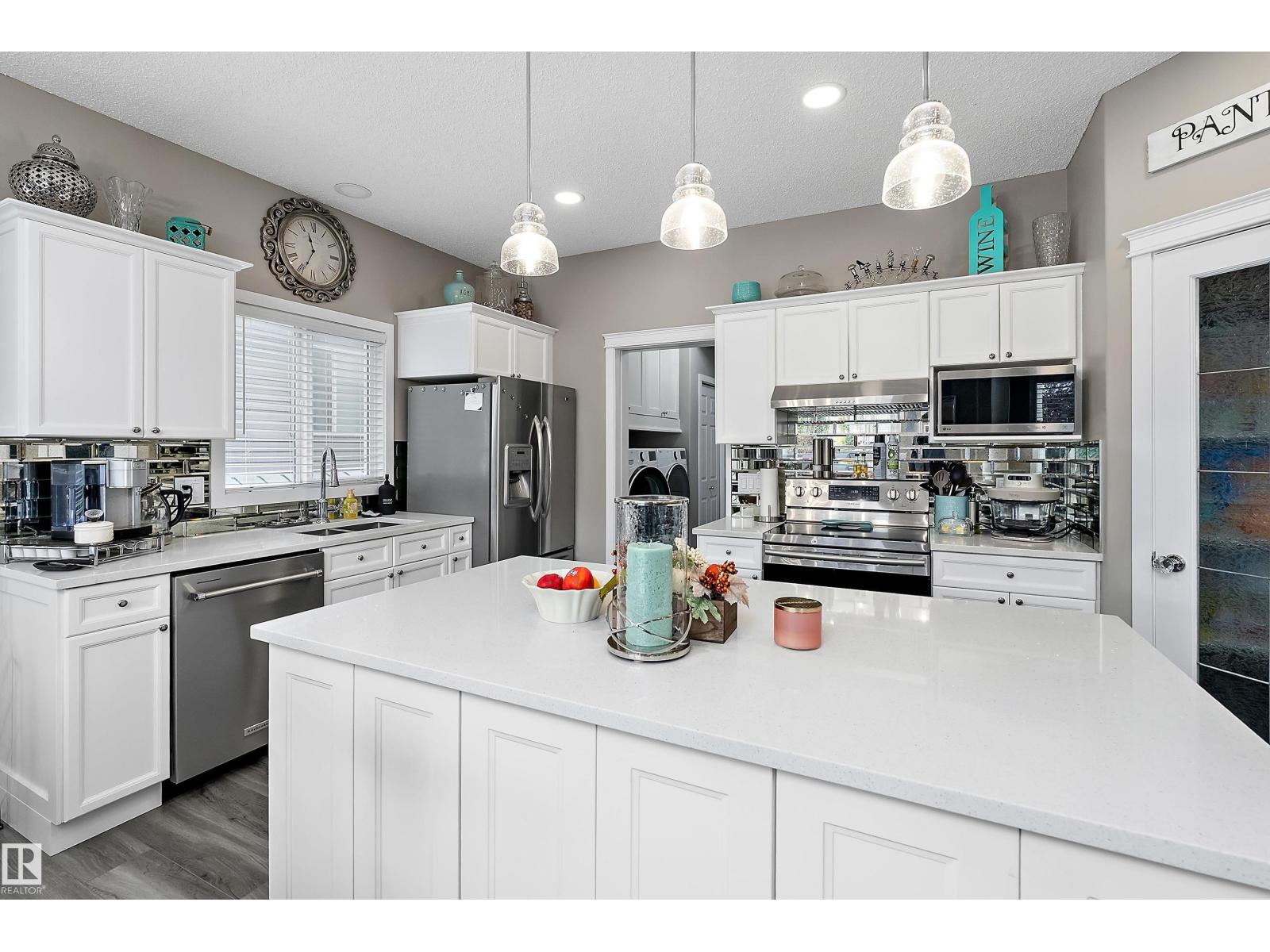 47 BIRCHMONT DR - 13