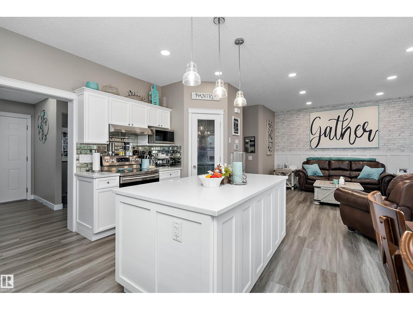 47 BIRCHMONT DR - 14