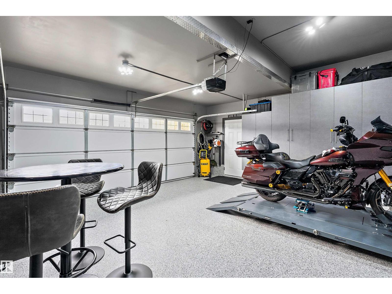 47 BIRCHMONT DR - 48