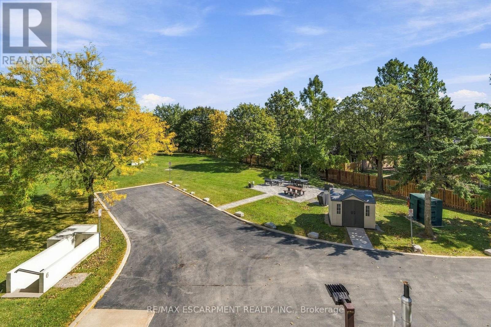 #302 5070 PINEDALE AVENUE - 25