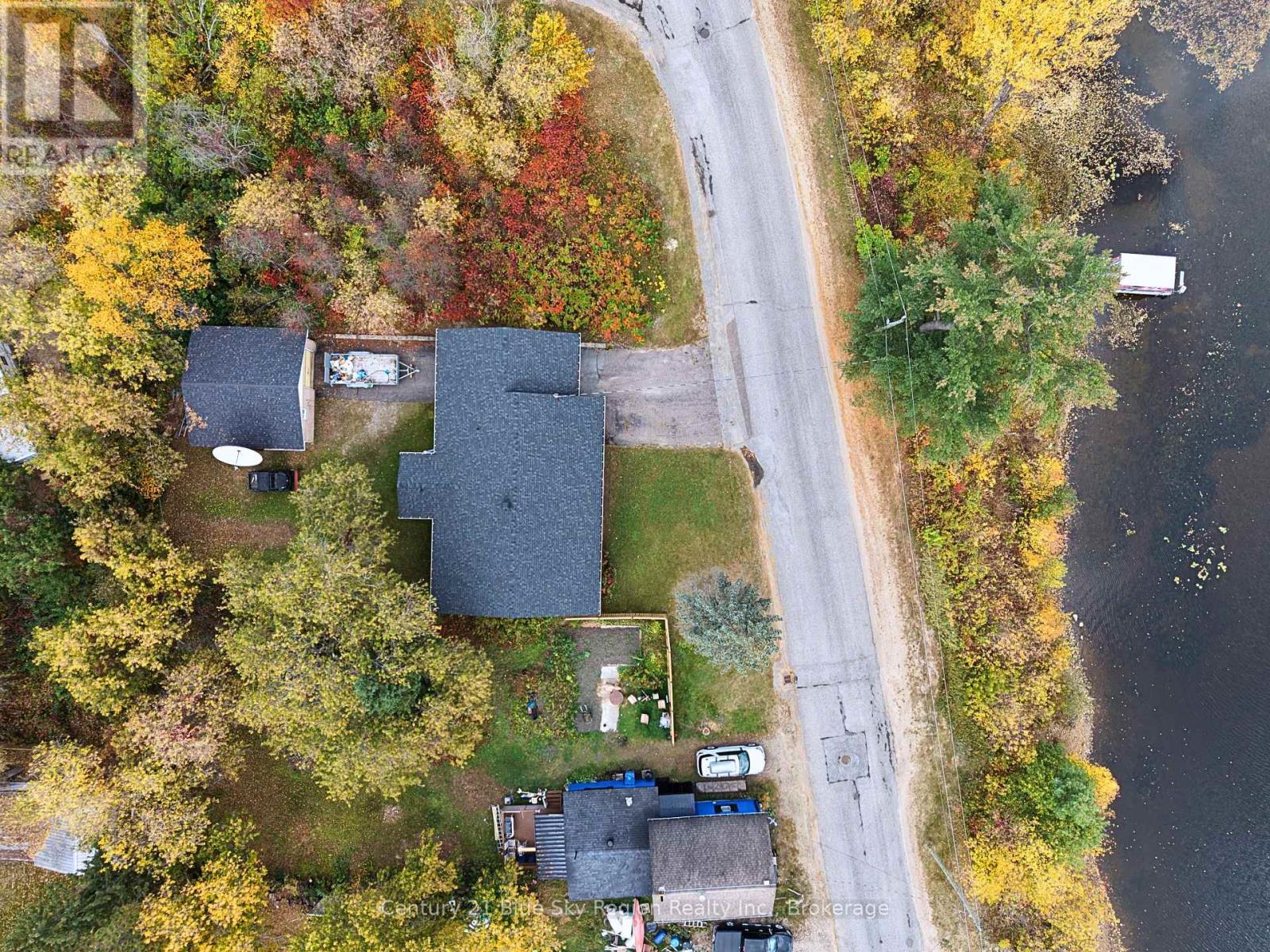 540 Bissett Street — photo 33