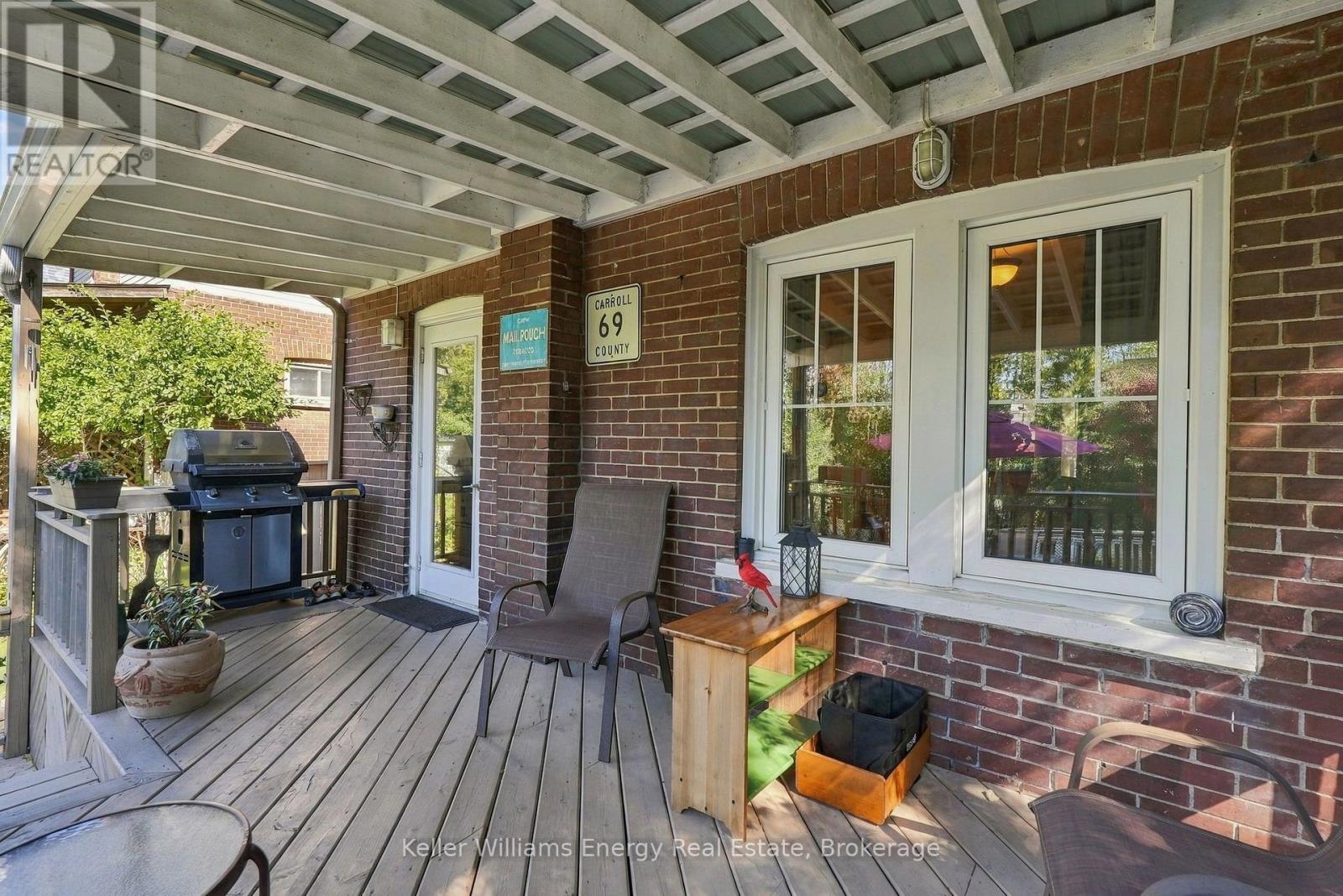 256 GROOMS AVENUE - 36