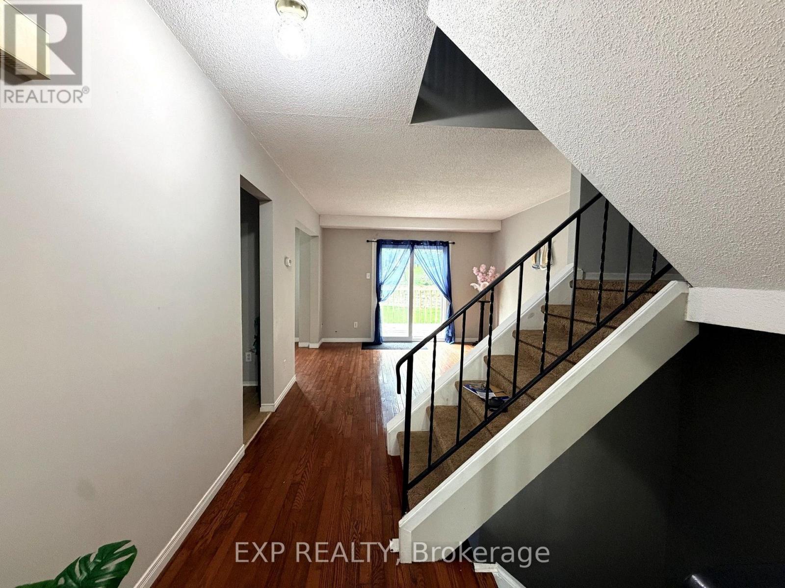6- 195 Ferguson Drive, Woodstock, ON photo 4
