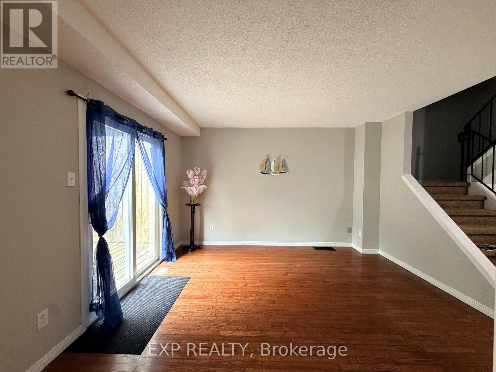 #6 195 FERGUSON DRIVE - 6