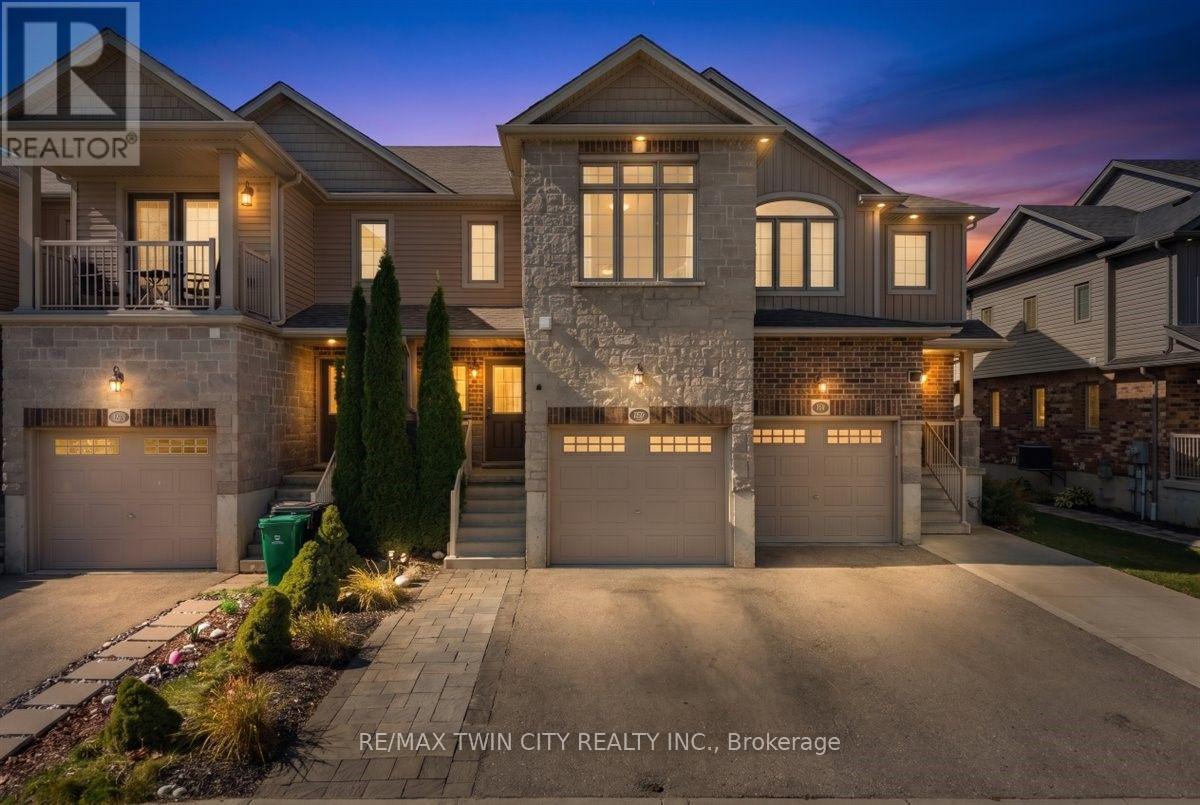 72 MEADOWRIDGE STREET - 1