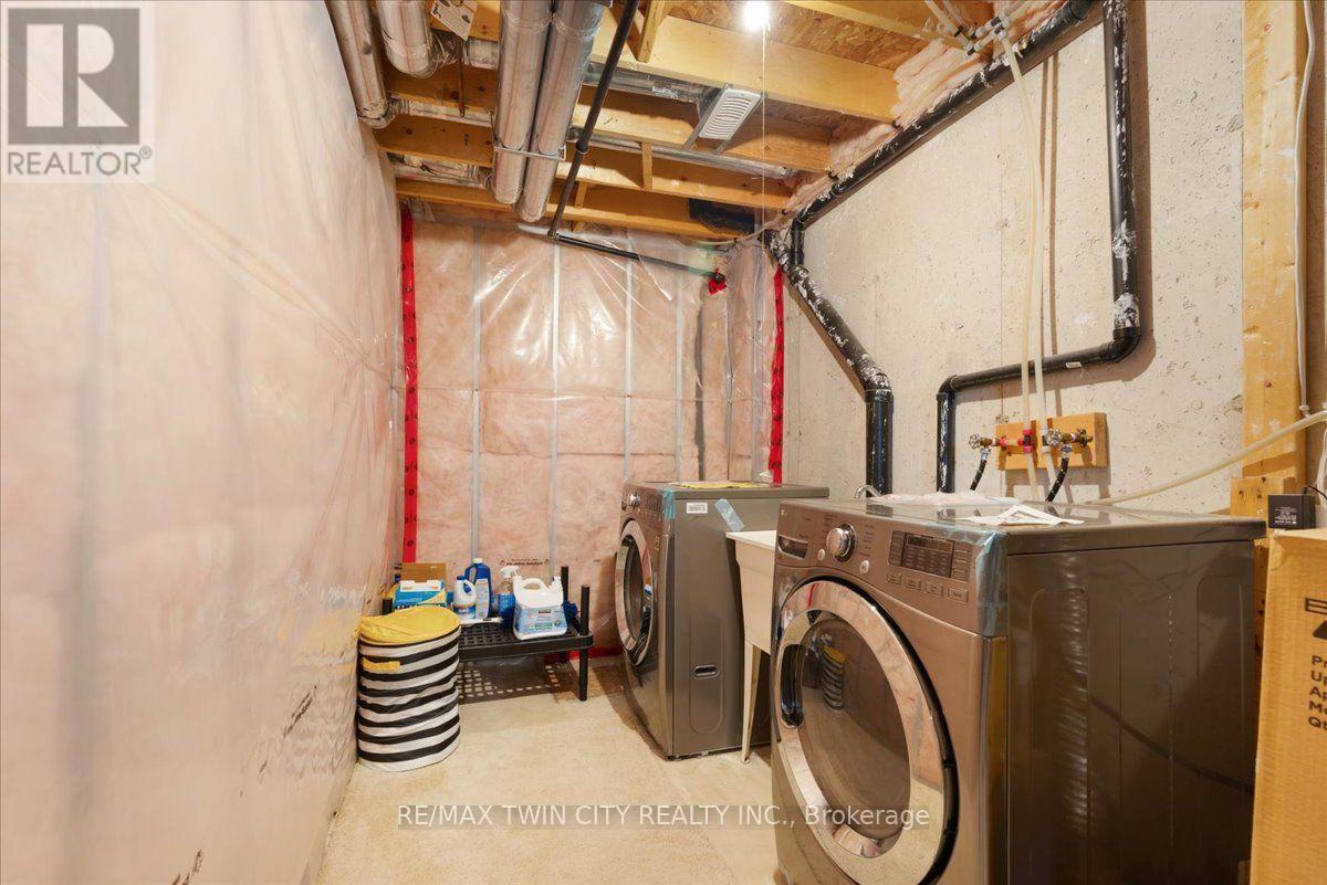 72 MEADOWRIDGE STREET - 36