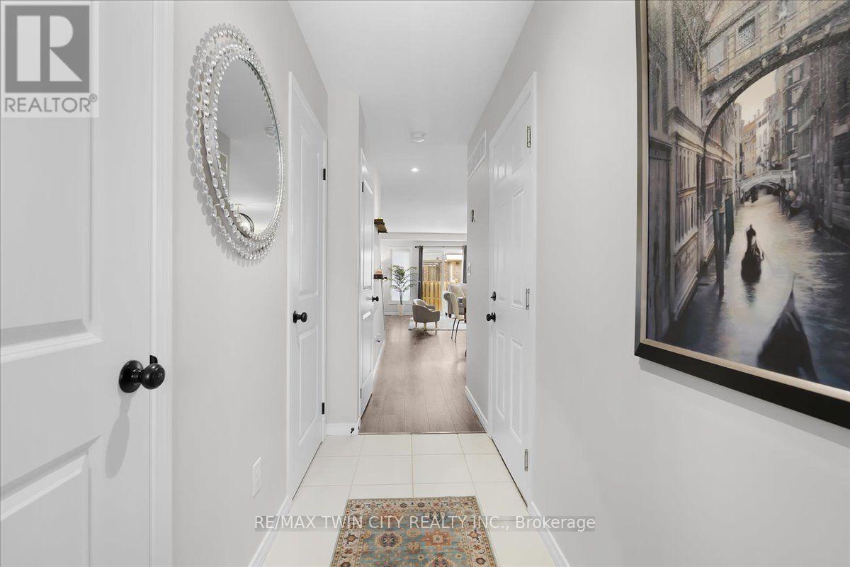 72 MEADOWRIDGE STREET - 6