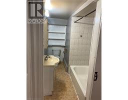 2 - 303 East 19 Street, Hamilton, ON L9A5S6 Photo 13