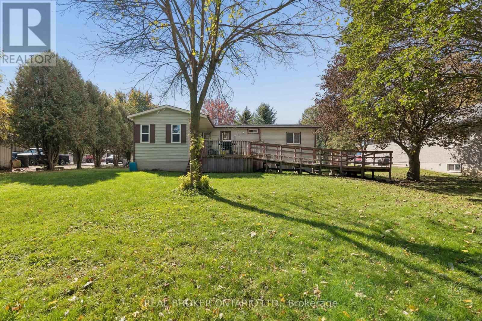 195 John Street South, Minto, ON photo 23