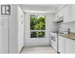 32 Lansing Square, Brampton, ON L6Z1E6 Photo 18