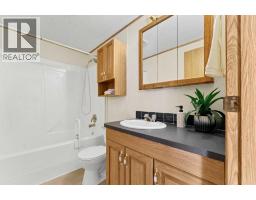 111, 1600 Strachan Road Se, Medicine Hat, AB T1B4M3 Photo 25