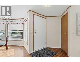Bedroom - 111, 1600 Strachan Road Se, Medicine Hat, AB T1B4M3 Photo 8