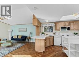 3pc Bathroom - 111, 1600 Strachan Road Se, Medicine Hat, AB T1B4M3 Photo 7