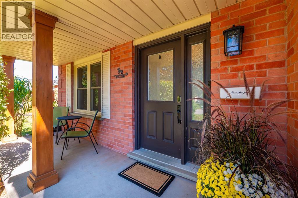 10 HANDORF DRIVE — photo 3