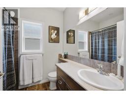 19 Regatta Way, Sylvan Lake, AB T4S0E8 Photo 15