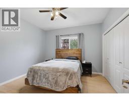 19 Regatta Way, Sylvan Lake, AB T4S0E8 Photo 16