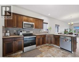 19 Regatta Way, Sylvan Lake, AB T4S0E8 Photo 12