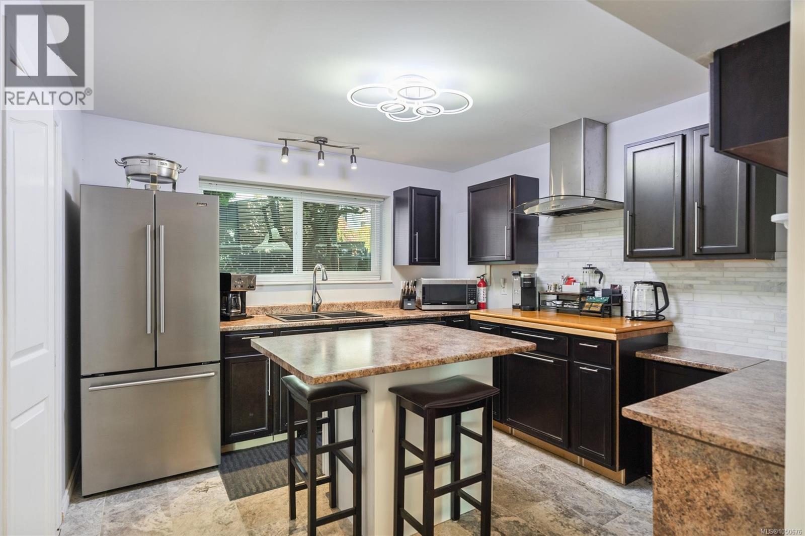3445 Karger Terr, Colwood