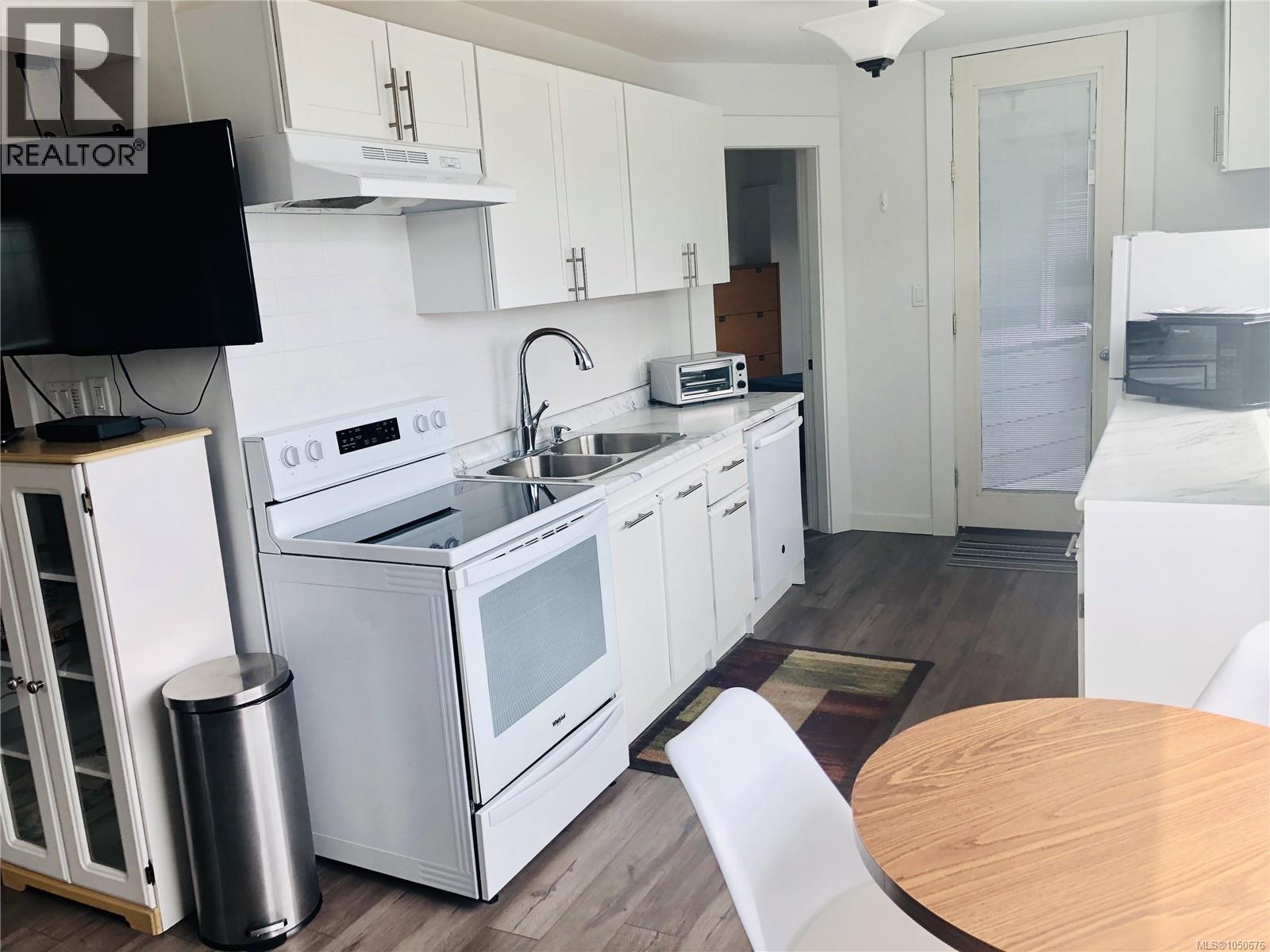 3445 Karger Terr, Colwood