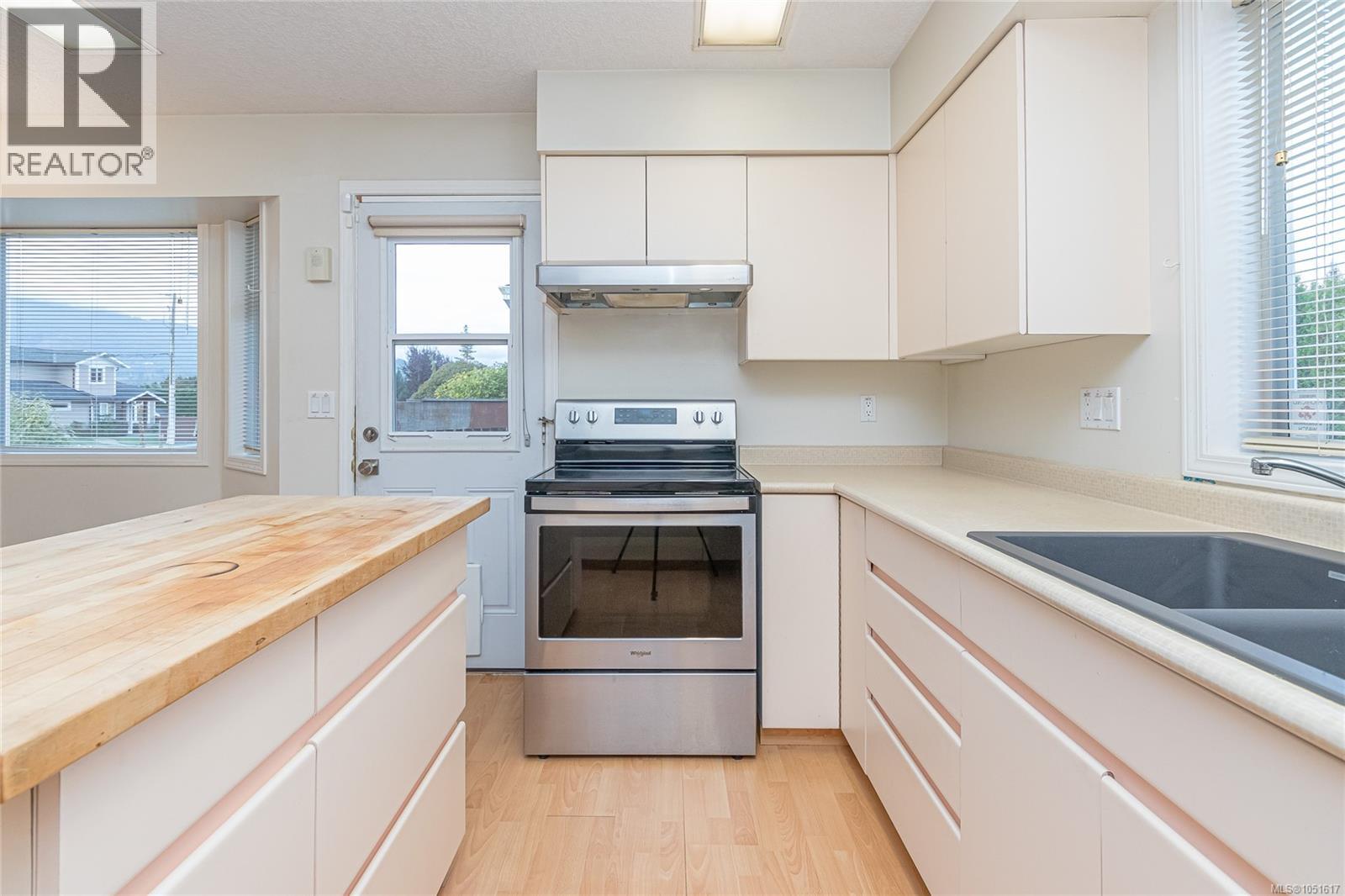 2674 Tamara Dr - 23