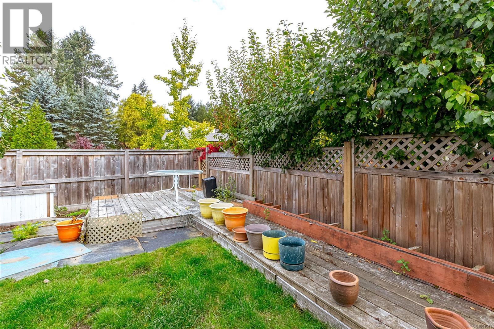 2674 Tamara Dr - 43