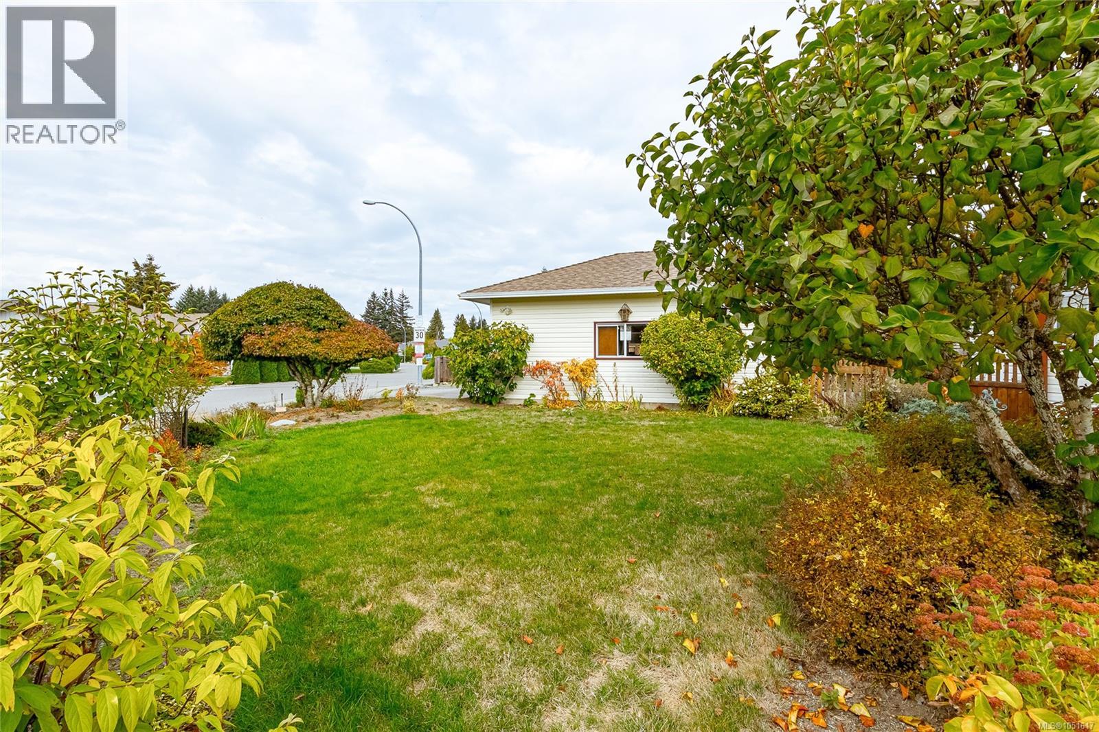 2674 Tamara Dr - Image 48