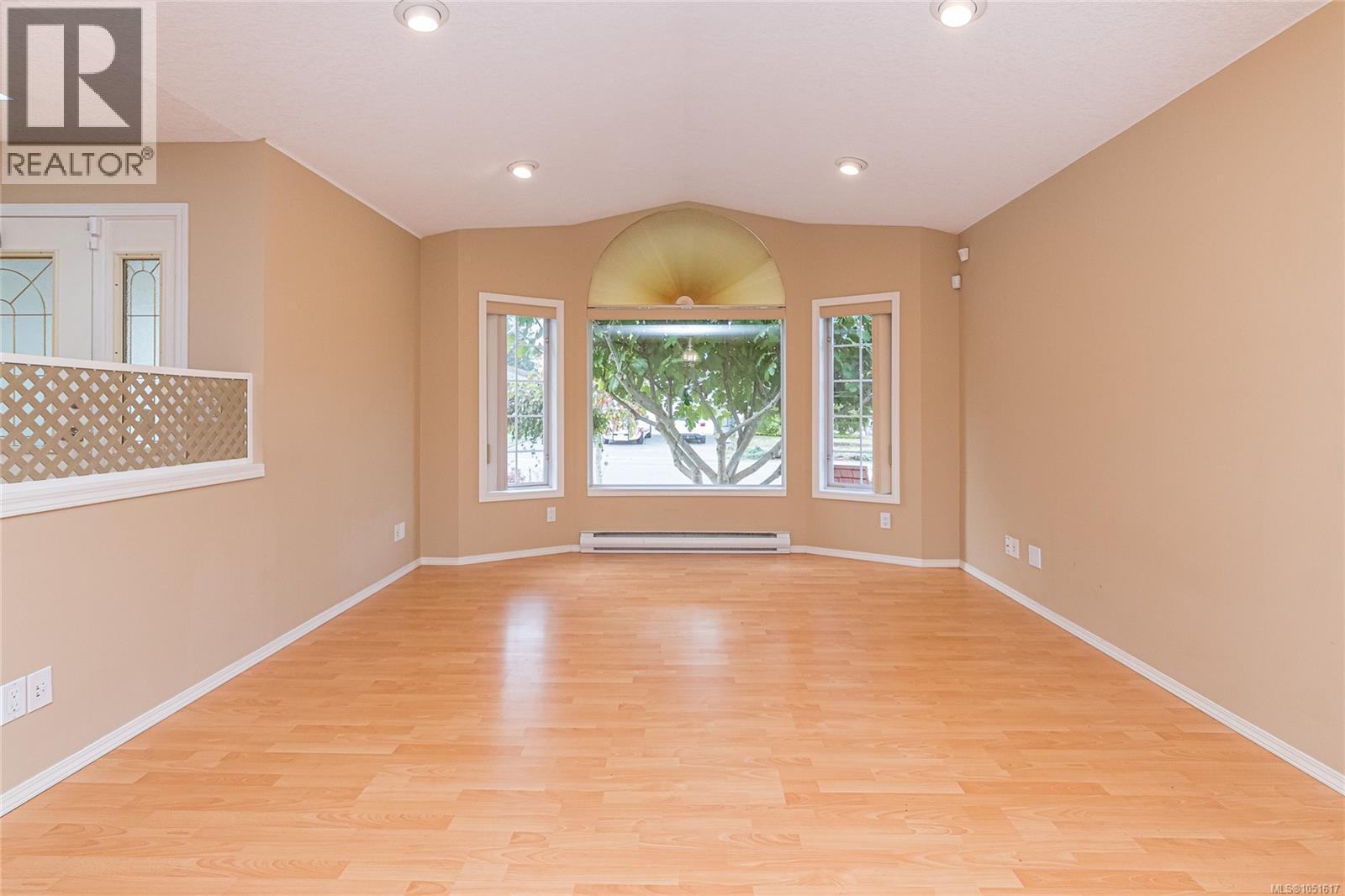 2674 Tamara Dr - 9