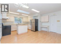 2674 Tamara Dr, Nanaimo, BC V9T5W6 Photo 18