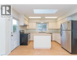 2674 Tamara Dr, Nanaimo, BC V9T5W6 Photo 19