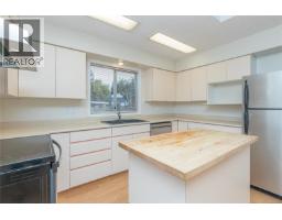 2674 Tamara Dr, Nanaimo, BC V9T5W6 Photo 21