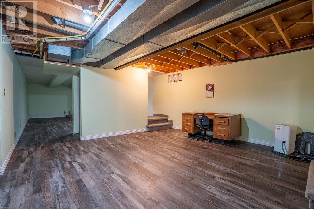 1411 Great Northern Road - 36