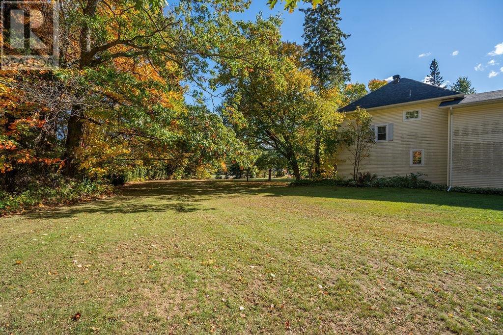1411 Great Northern Road - Image 8