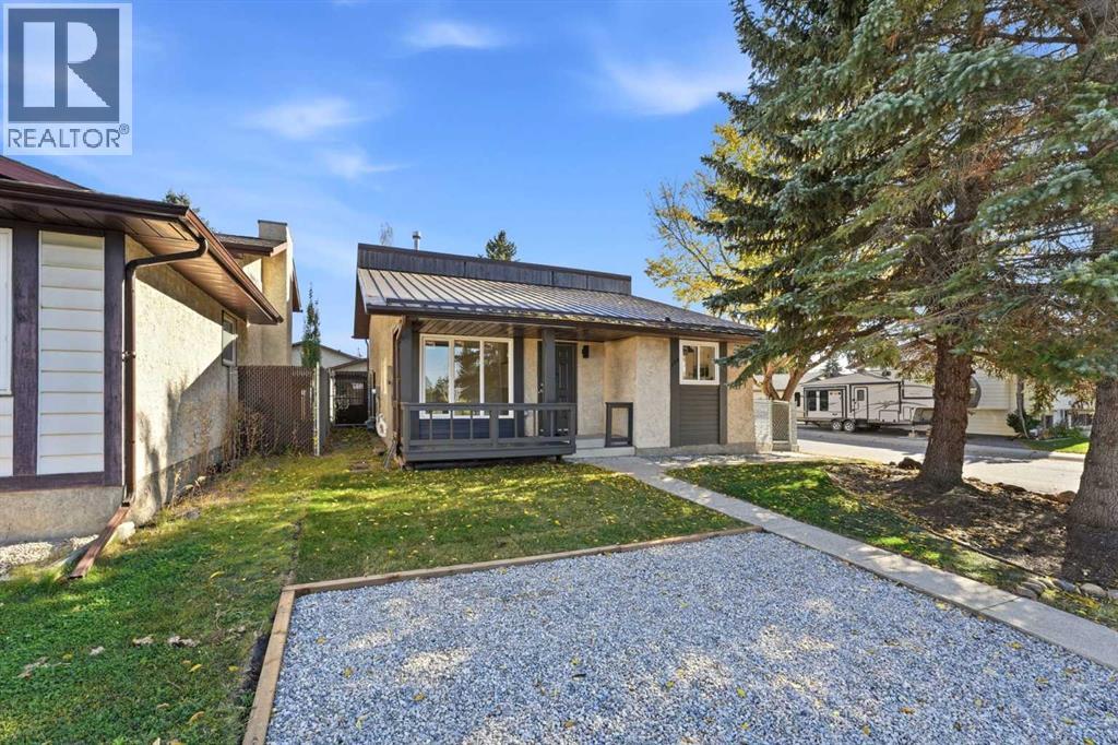 113 Chappel Drive, Red Deer, Alberta, T4P2R7