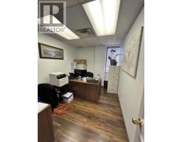 1, 3500 27 Street Ne, Calgary, AB T1Y5E2 Photo 10