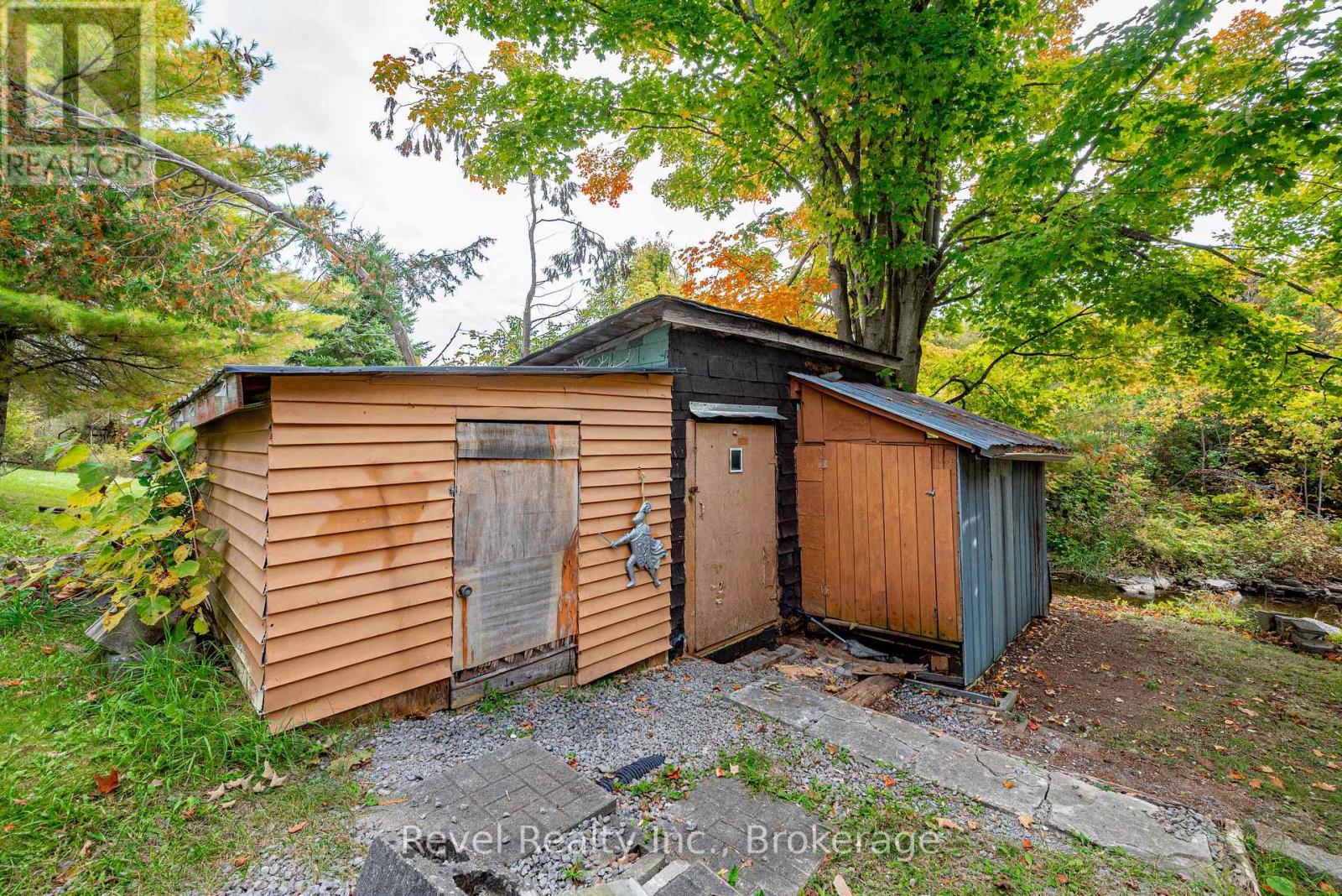 14 RICHMOND STREET E - 40
