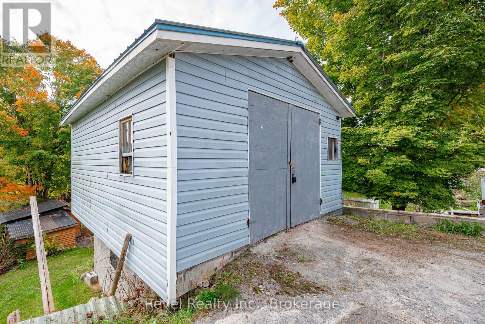14 RICHMOND STREET E - 37