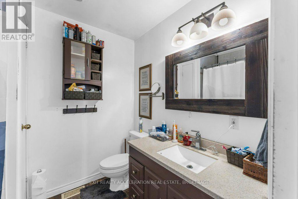 3937 STAGECOACH ROAD - Image 20