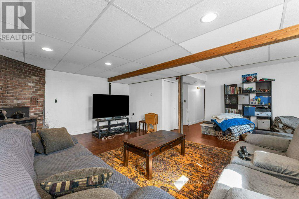 3937 STAGECOACH ROAD - Image 23