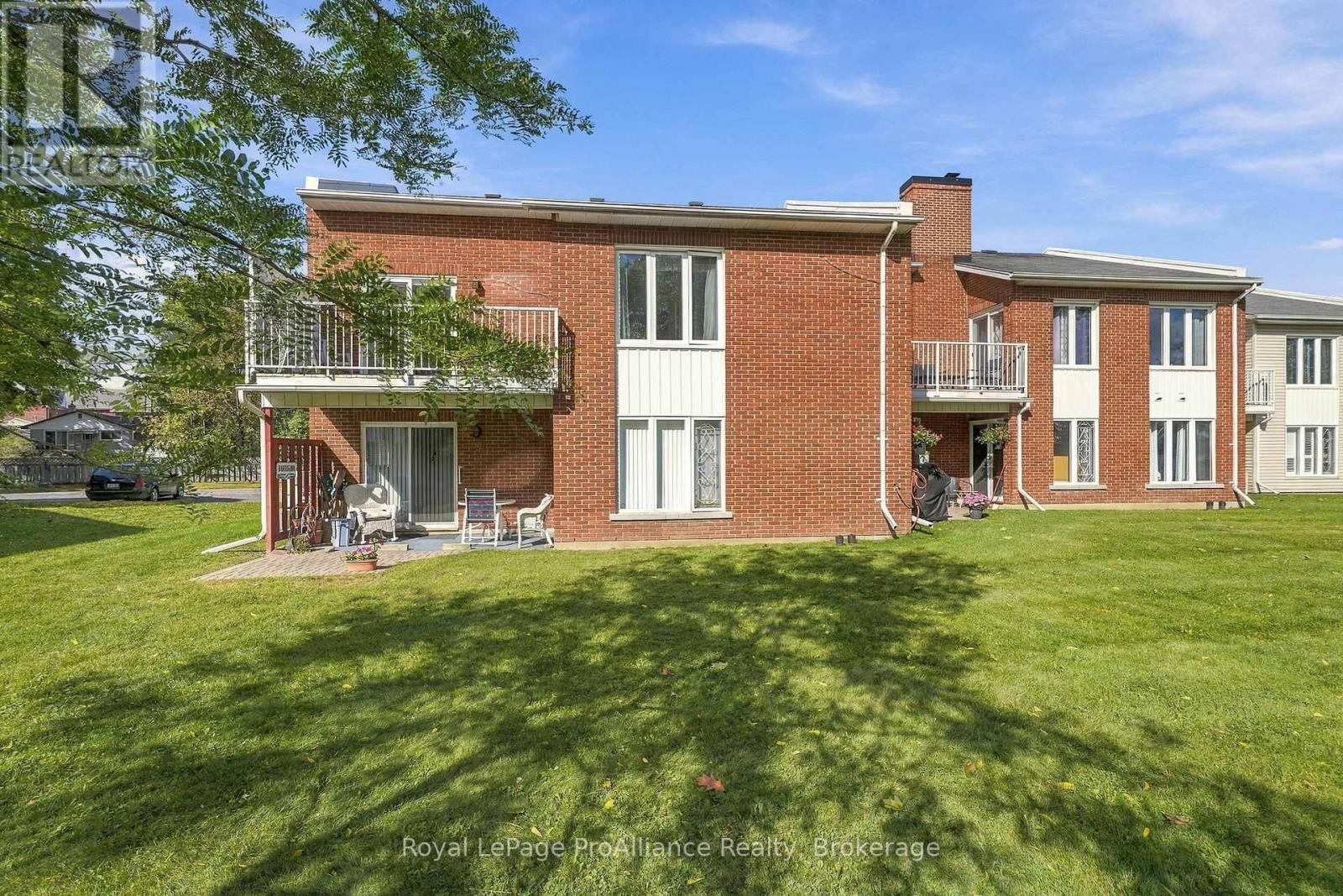 10- 179 Herchimer Avenue, Belleville, ON photo 23