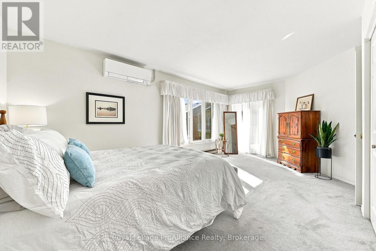 #10 179 HERCHIMER AVENUE - 7