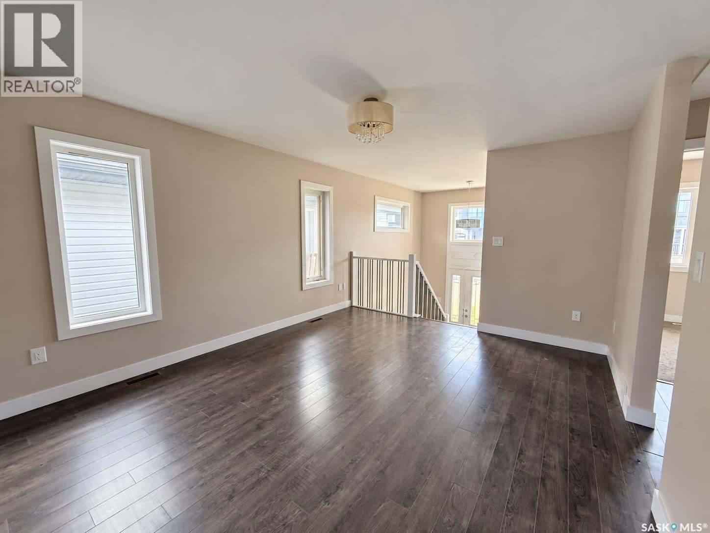 474 Kloppenburg STREET - 4