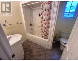 84 Windsor Drive thumbnail 11