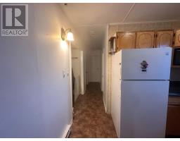84 Windsor Drive thumbnail 3