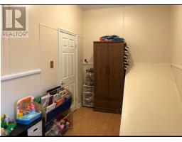 84 Windsor Drive thumbnail 5
