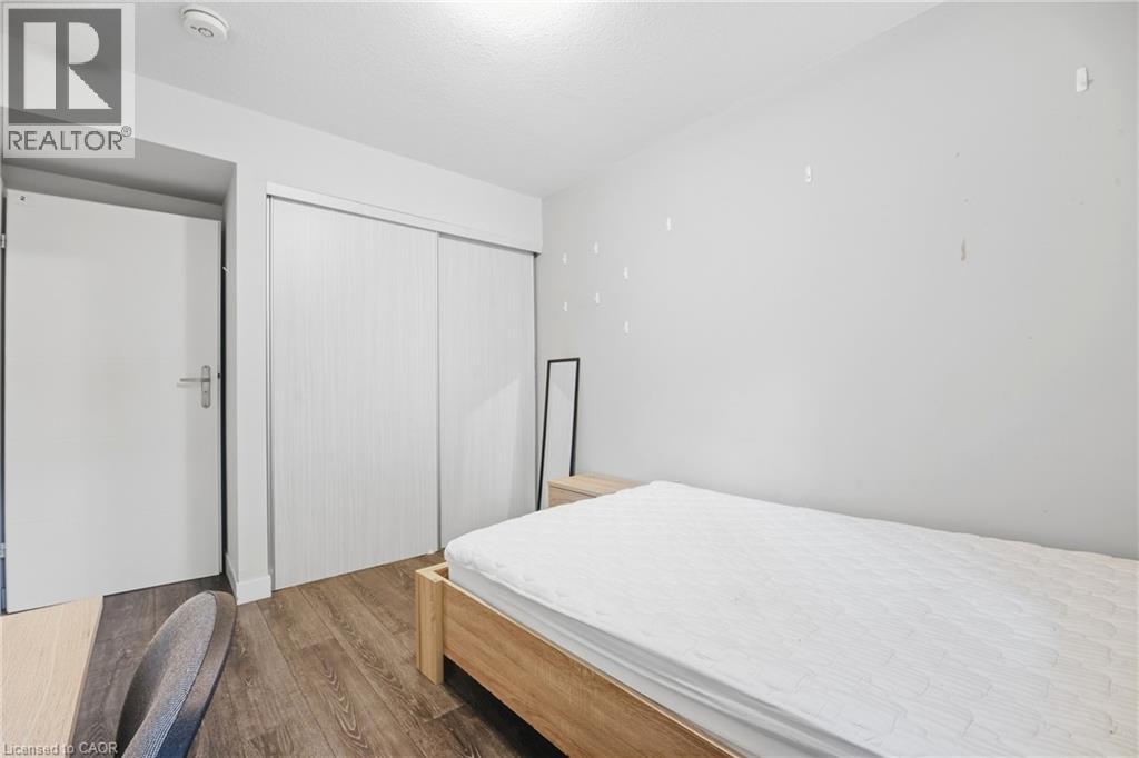 338 Albert Street — photo 28