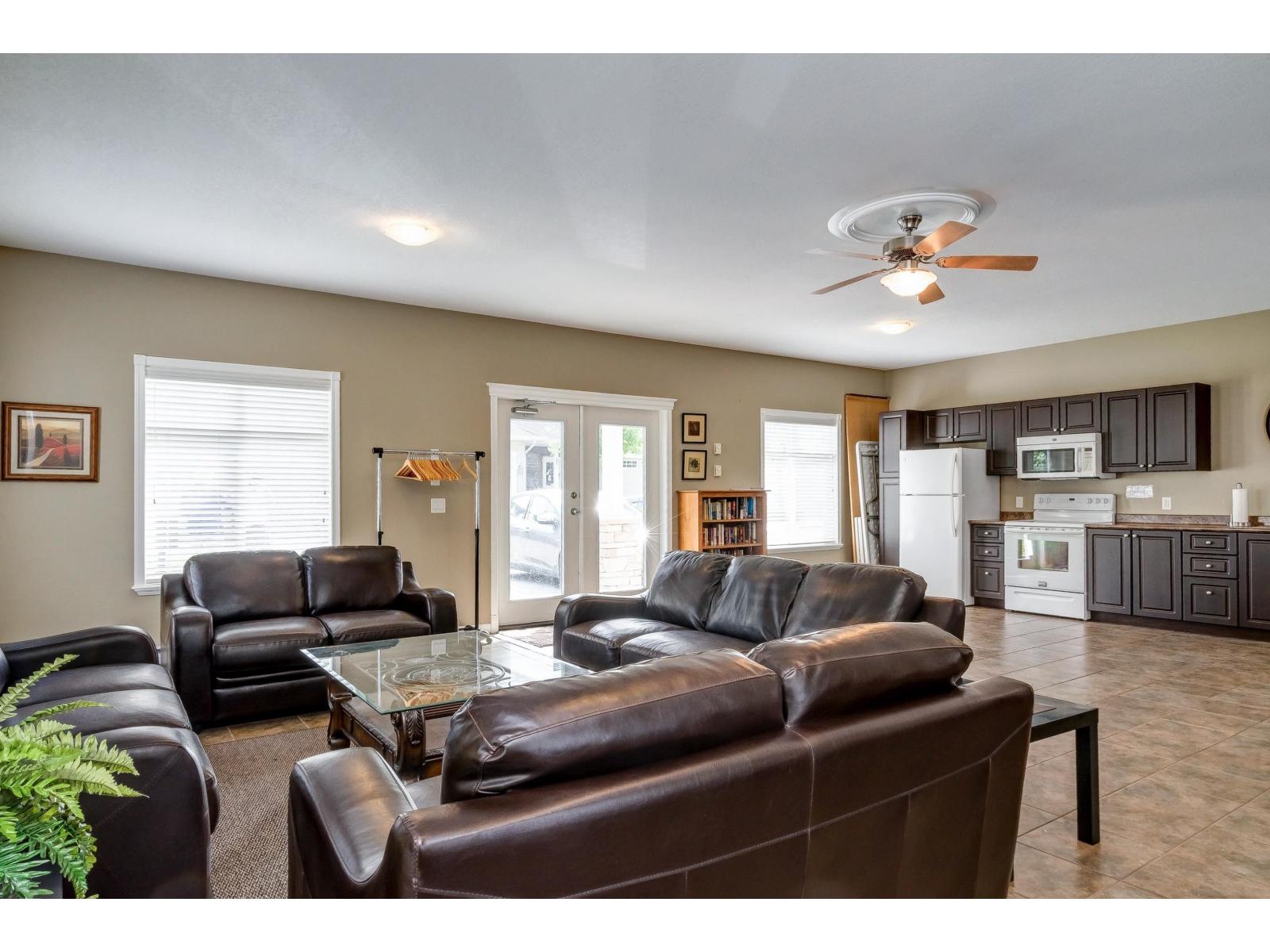 Photo of 15 32849 EGGLESTONE AVENUE 37