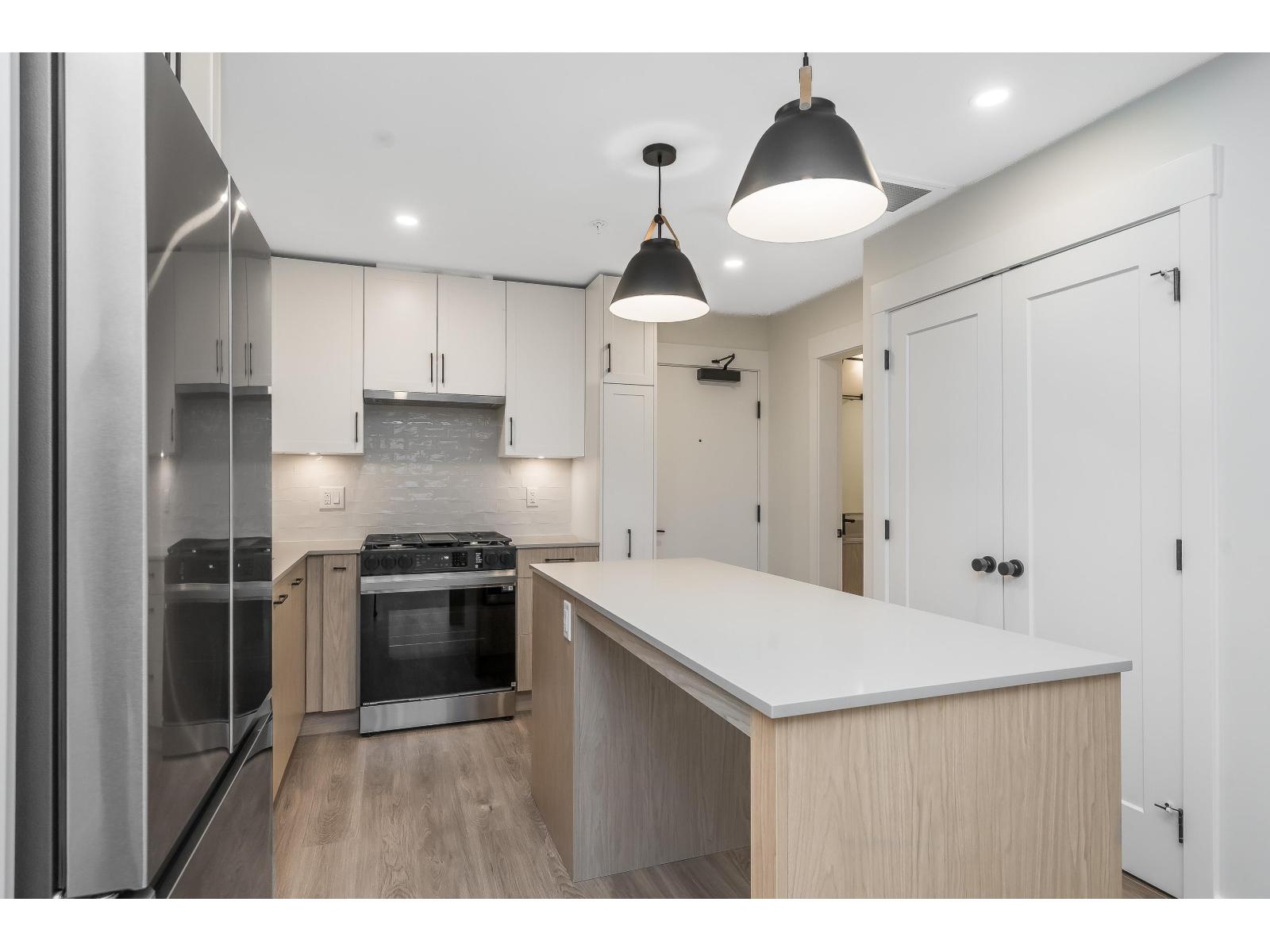309 27215 ALDERGROVE TOWN CENTRE DRIVE, Langley